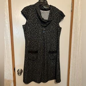 Tiana B. Black and Gray Cap-Sleeve Cowl Neck Midi Dress